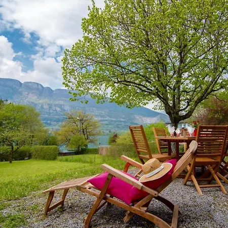 Cosy 50m Du Lac, Exclusivite Lla Selections By Location Annecy Chalet